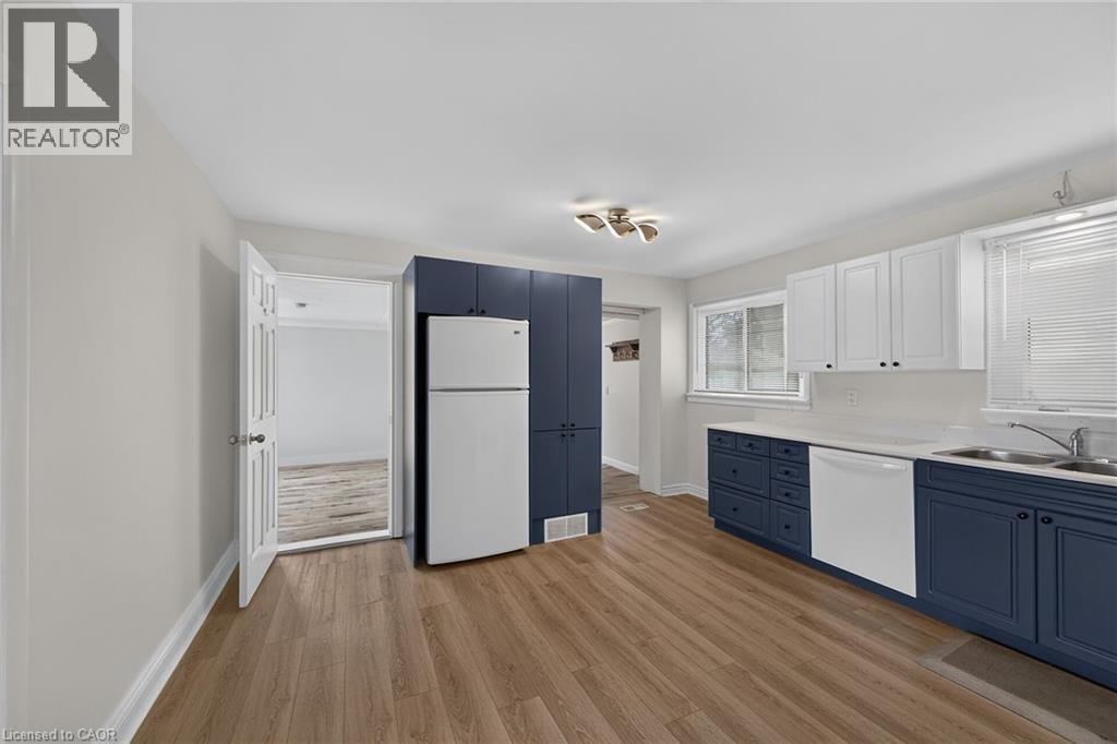 












316 FAIRVIEW Avenue W

,
Dunnville,




Ontario
N1A1M3

