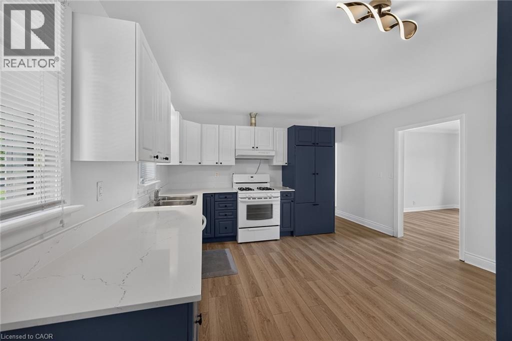 












316 FAIRVIEW Avenue W

,
Dunnville,




Ontario
N1A1M3

