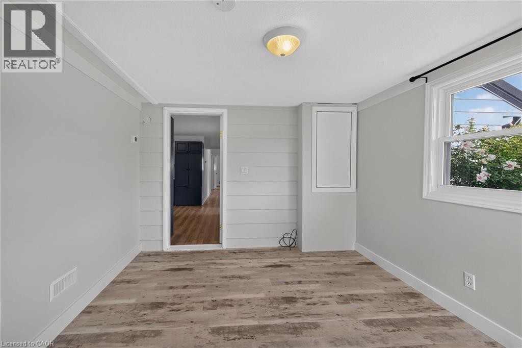 












316 FAIRVIEW Avenue W

,
Dunnville,




Ontario
N1A1M3

