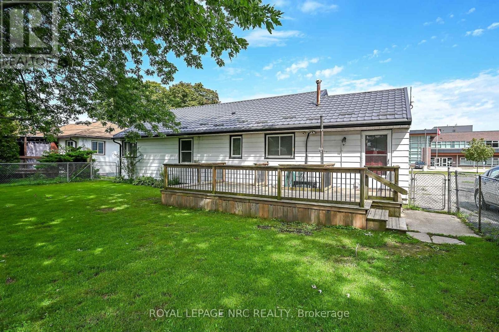 












316 FAIRVIEW AVENUE W

,
Haldimand,




Ontario
N1A1M3


