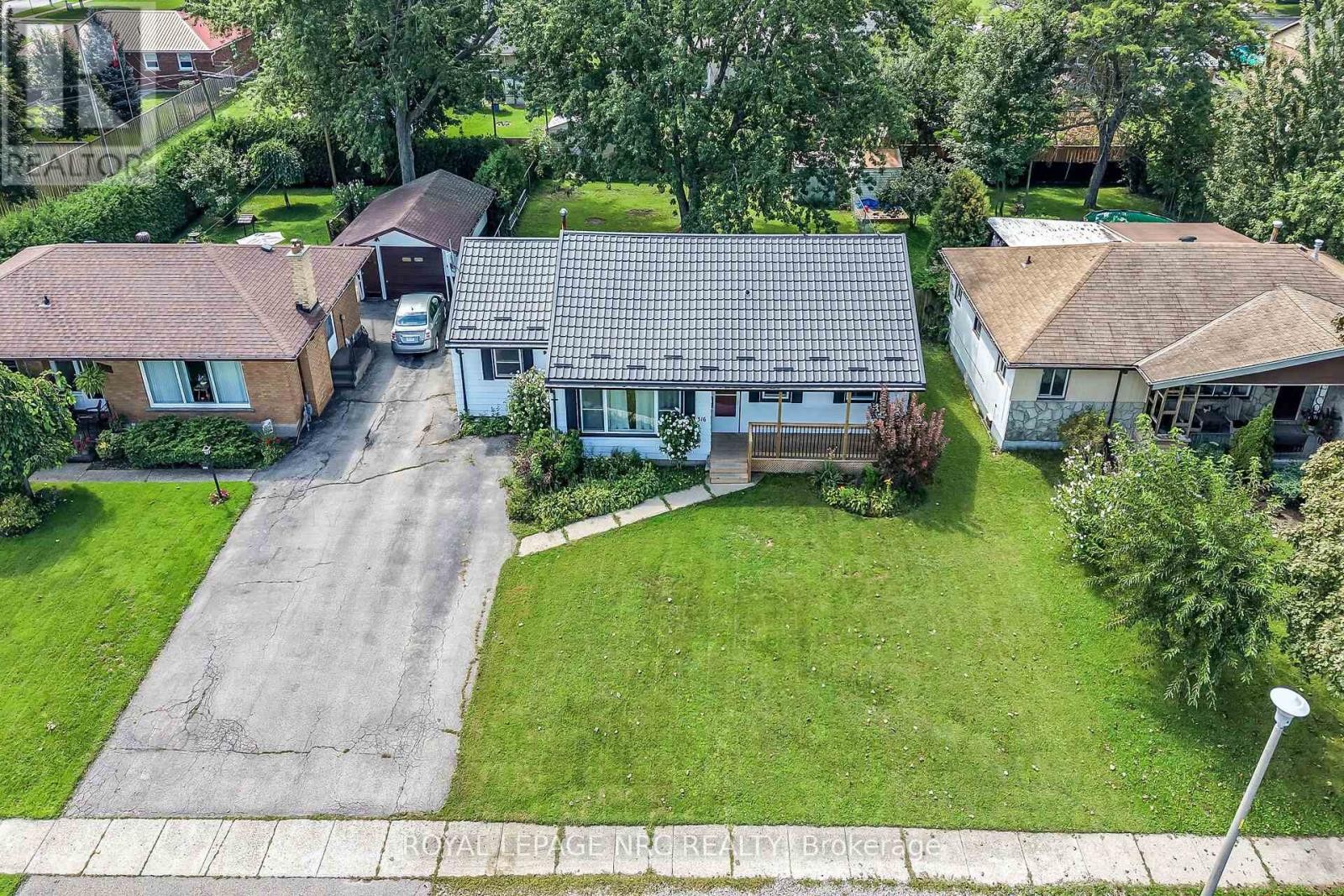 












316 FAIRVIEW AVENUE W

,
Haldimand,




Ontario
N1A1M3

