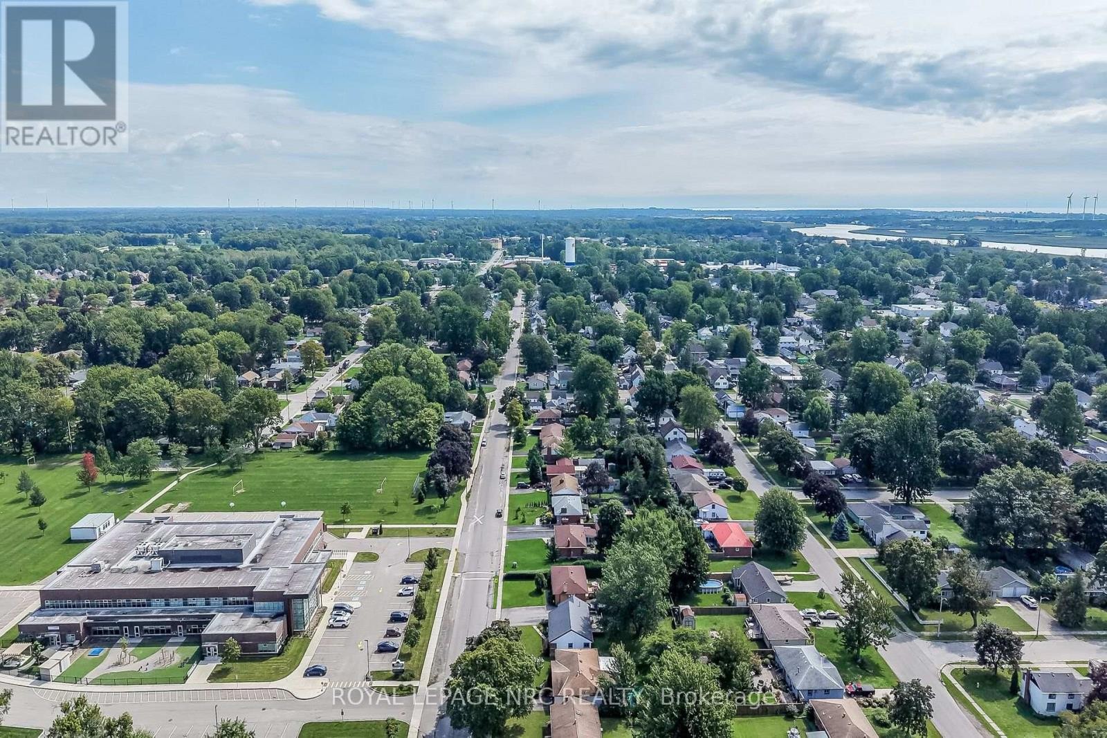 












316 FAIRVIEW AVENUE W

,
Haldimand,




Ontario
N1A1M3

