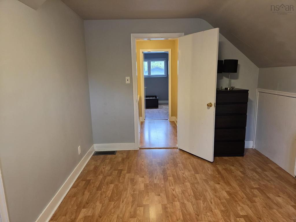 












95 Higgins St

,
Truro,




NS
B2N 2L6

