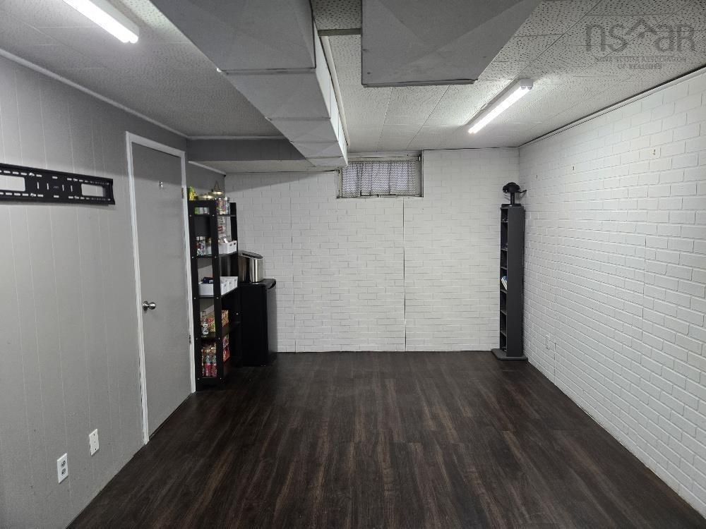 












95 Higgins St

,
Truro,




NS
B2N 2L6

