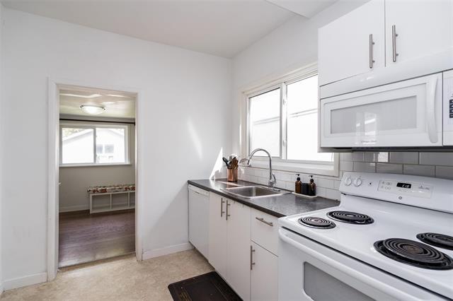 









393


Machray

AVE,
Winnipeg,




MB
R2W 1A5

