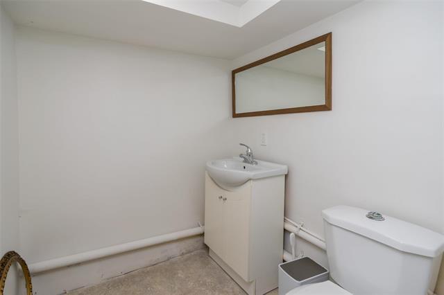 









393


Machray

AVE,
Winnipeg,




MB
R2W 1A5

