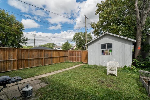 









393


Machray

AVE,
Winnipeg,




MB
R2W 1A5

