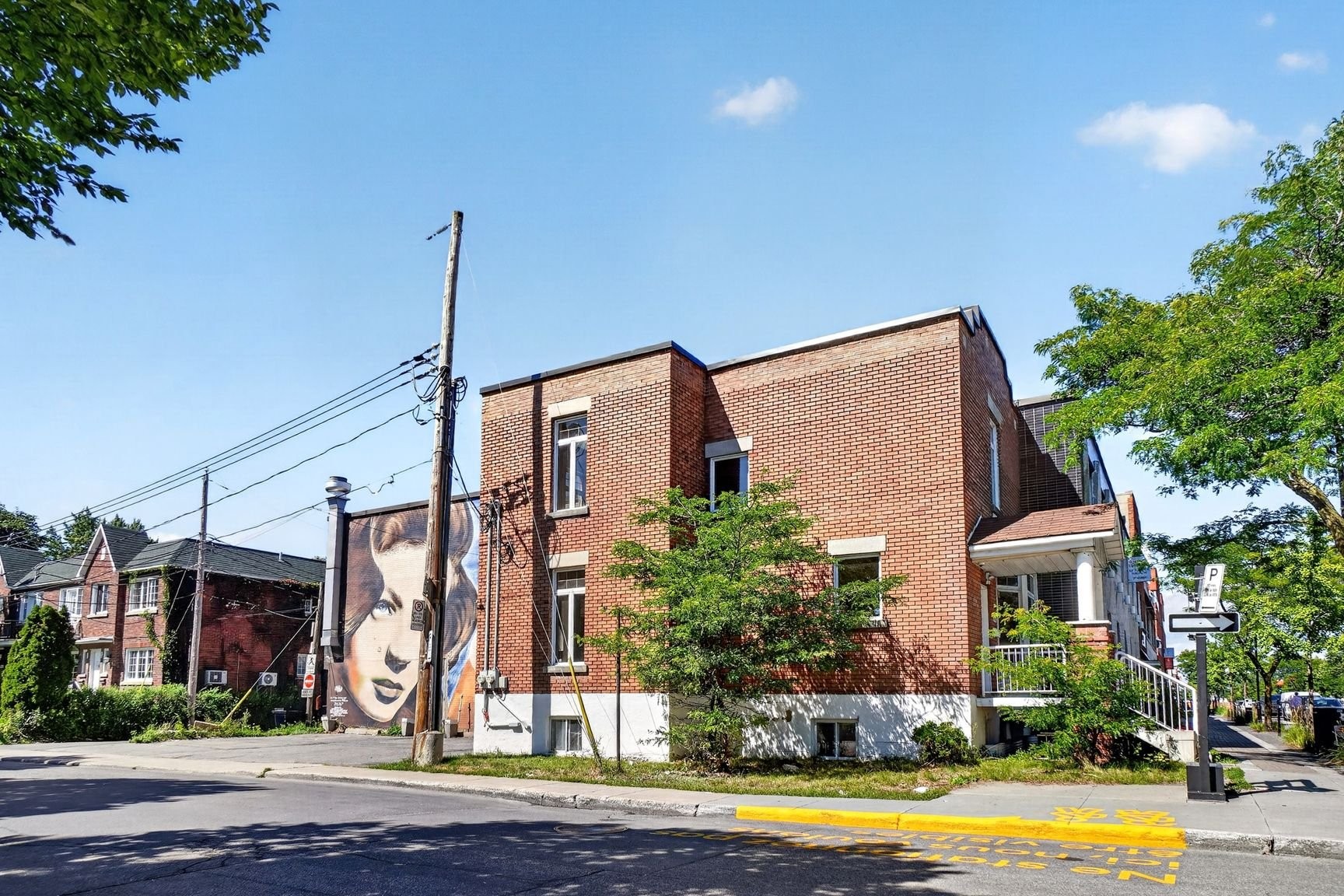 









710


Boul. Décarie

,
Montréal (Saint-Laurent),




QC
H4L3L5

