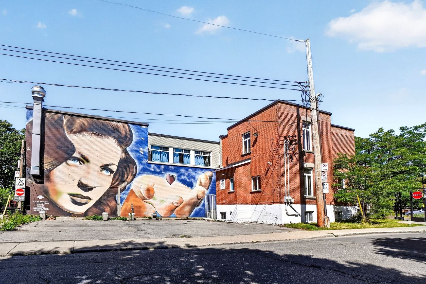 









710


Boul. Décarie

,
Montréal (Saint-Laurent),




QC
H4L3L5


