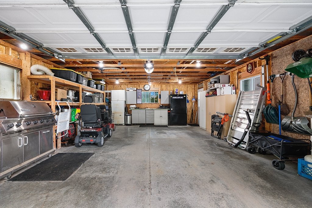 









95


Av. des Peupliers

,
Pontiac,




QC
J0X2G0

