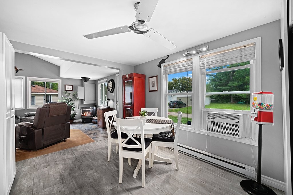









95


Av. des Peupliers

,
Pontiac,




QC
J0X2G0

