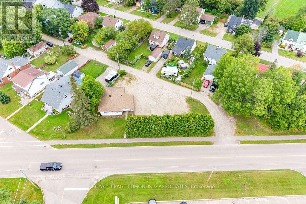 












57 RIDGE ROAD

,
Deep River,




Ontario
K0J1P0

