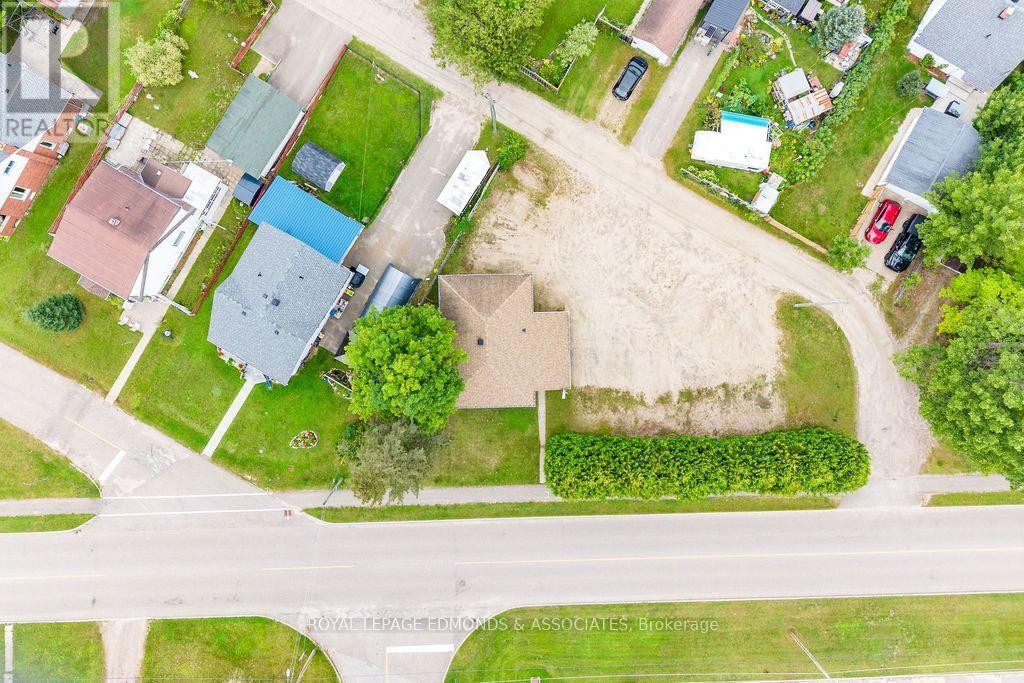 












57 RIDGE ROAD

,
Deep River,




Ontario
K0J1P0

