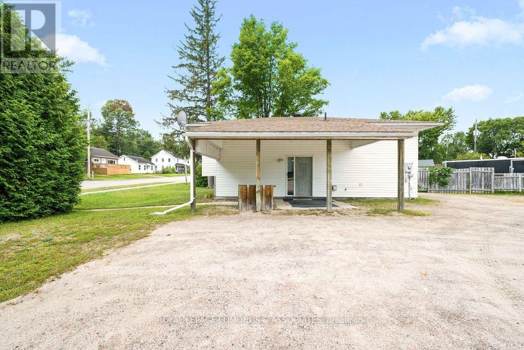 












57 RIDGE ROAD

,
Deep River,




Ontario
K0J1P0

