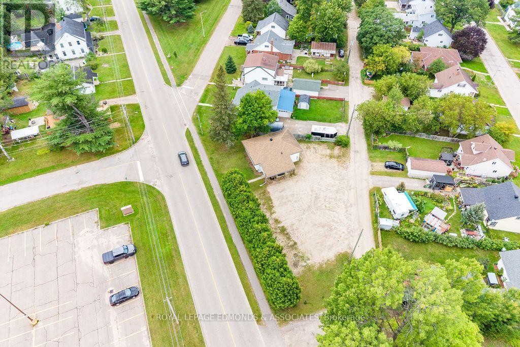 












57 RIDGE ROAD

,
Deep River,




Ontario
K0J1P0


