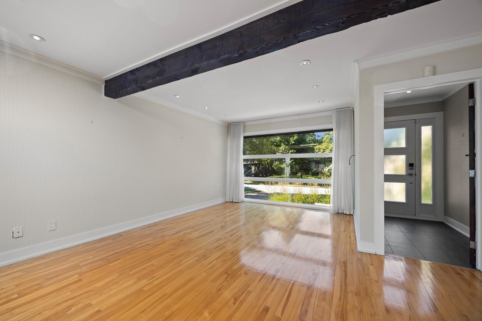 









2


Av. Balzac

,
Candiac,




QC
J5R2A6

