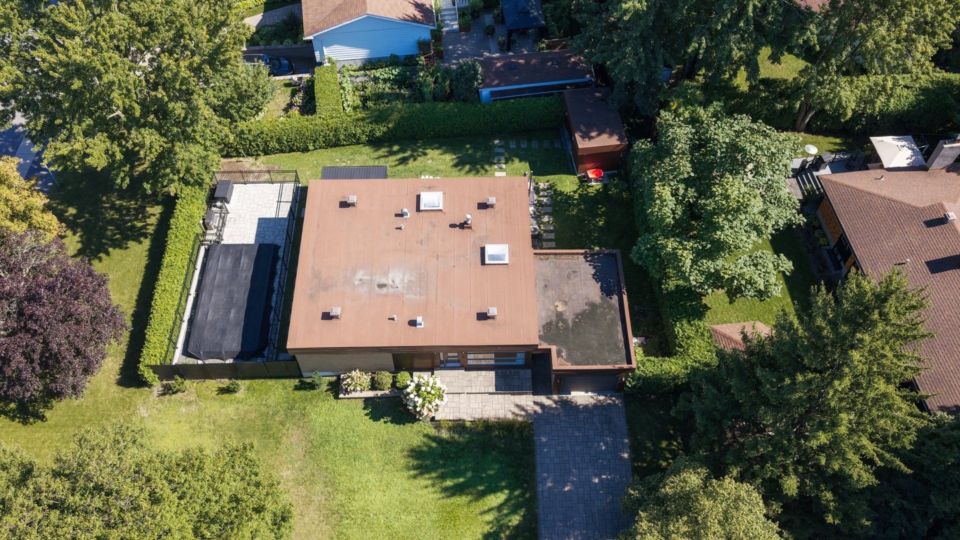 









2


Av. Balzac

,
Candiac,




QC
J5R2A6

