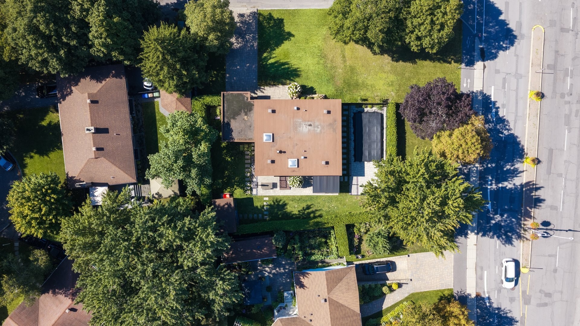 









2


Av. Balzac

,
Candiac,




QC
J5R2A6

