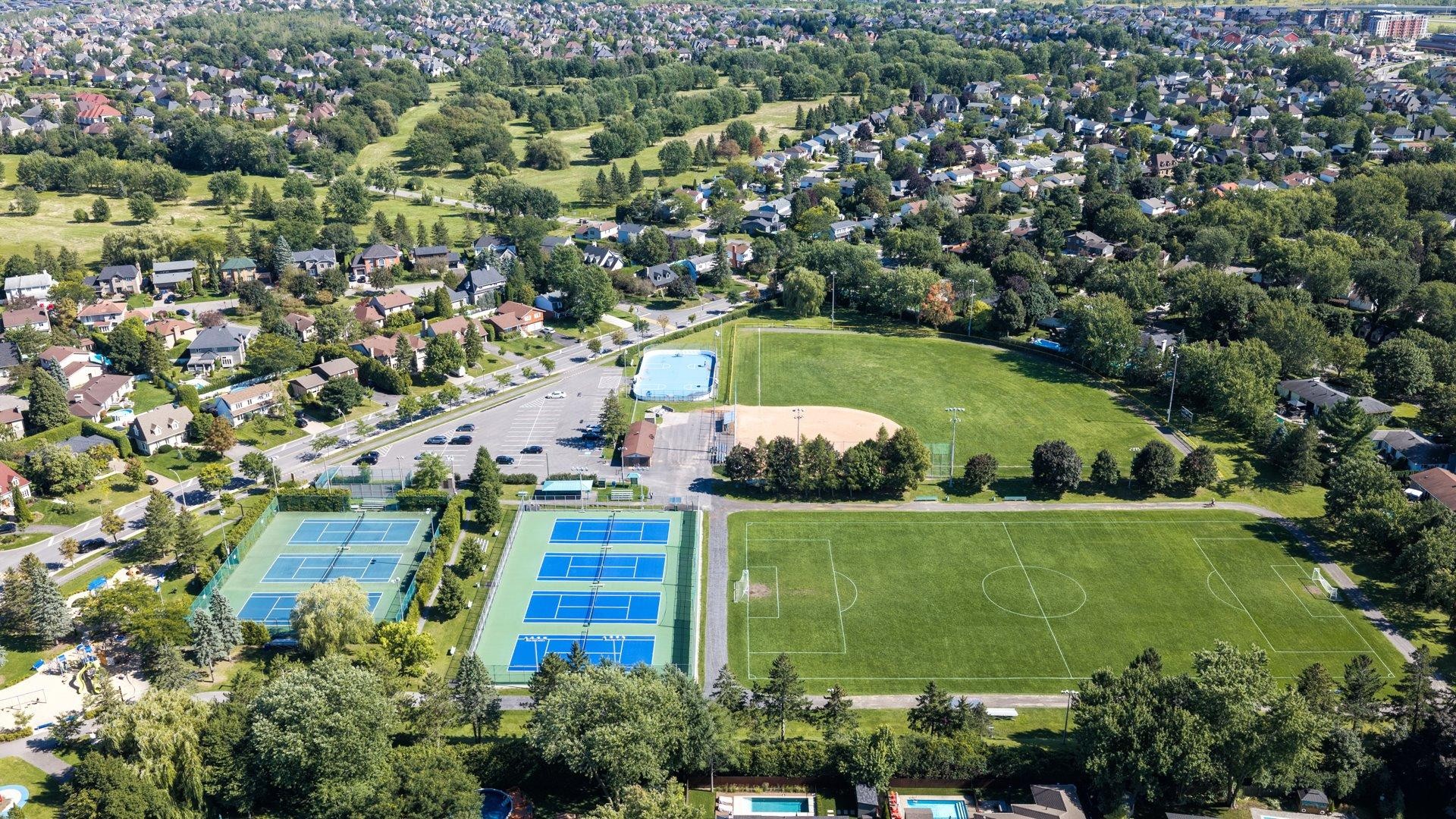 









2


Av. Balzac

,
Candiac,




QC
J5R2A6

