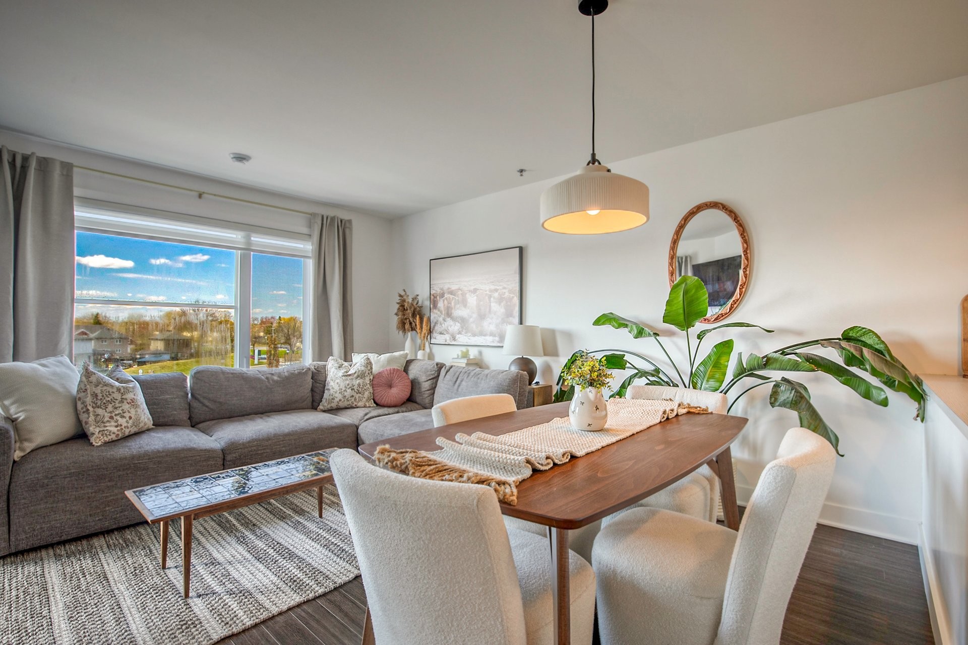 









50


Ch. de la Carrière

, 311,
Carignan,




QC
J3L0N5

