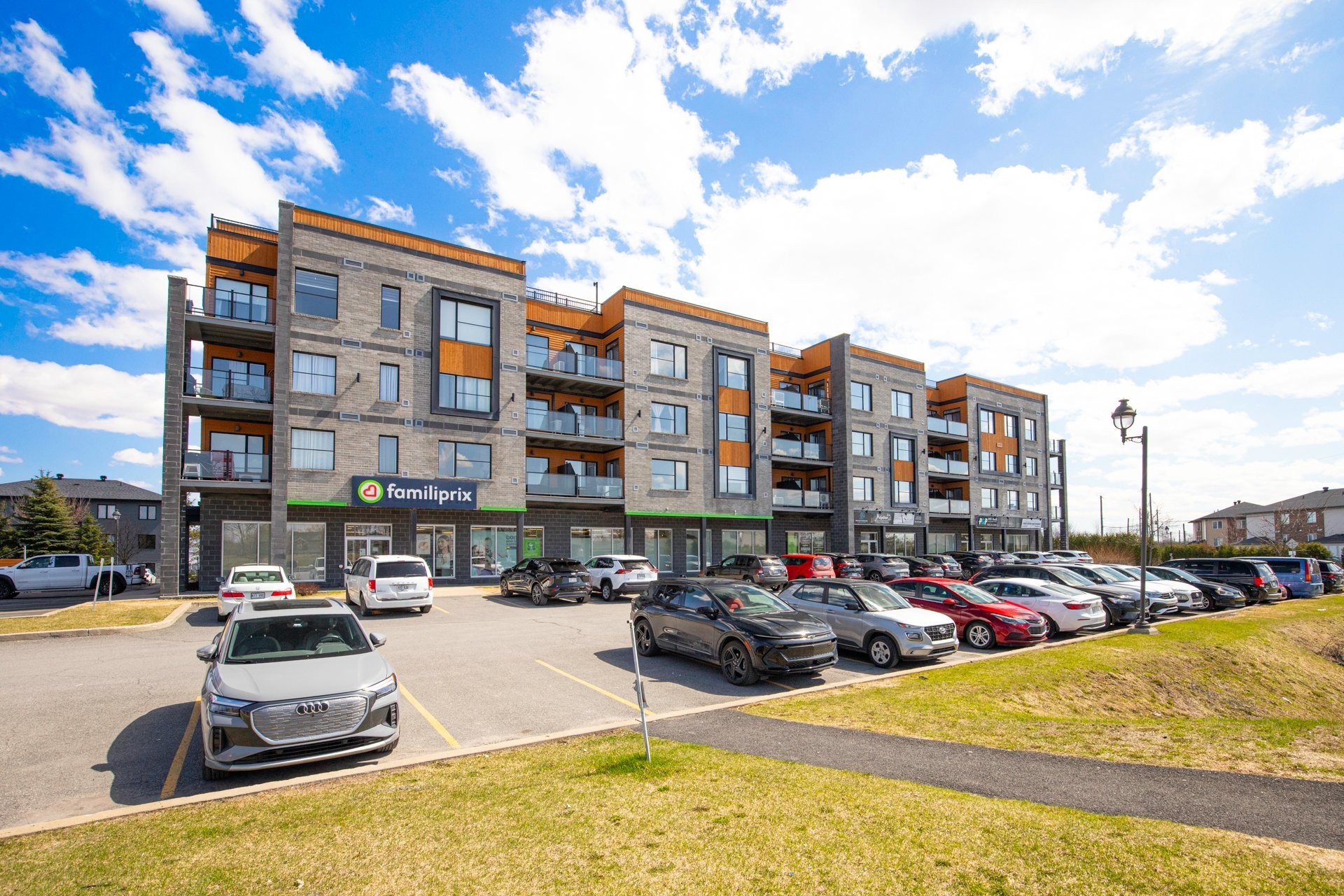 









50


Ch. de la Carrière

, 311,
Carignan,




QC
J3L0N5

