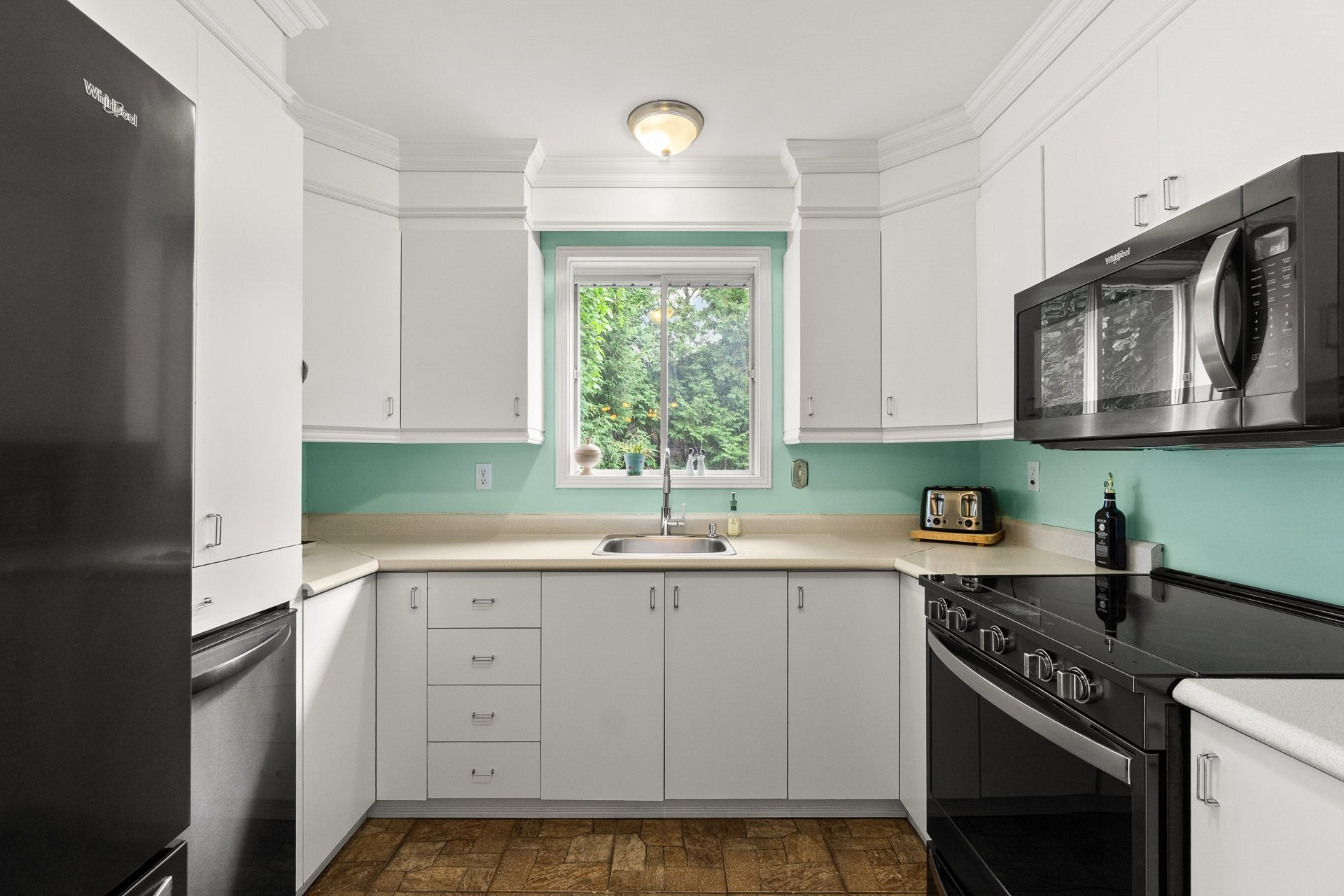 









1146


Rue St-Alexis

,
Trois-Rivières,




QC
G8T1B9

