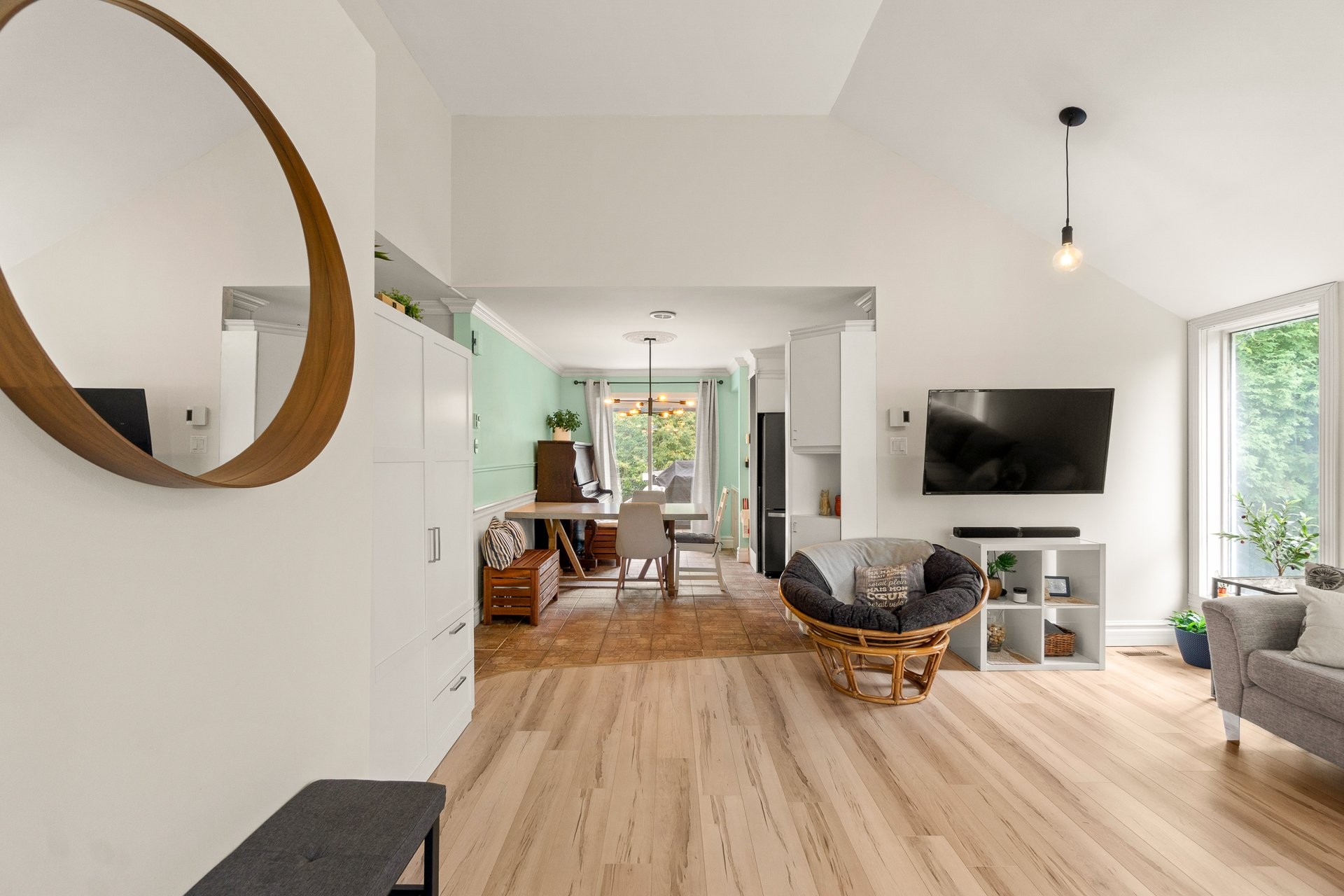 









1146


Rue St-Alexis

,
Trois-Rivières,




QC
G8T1B9

