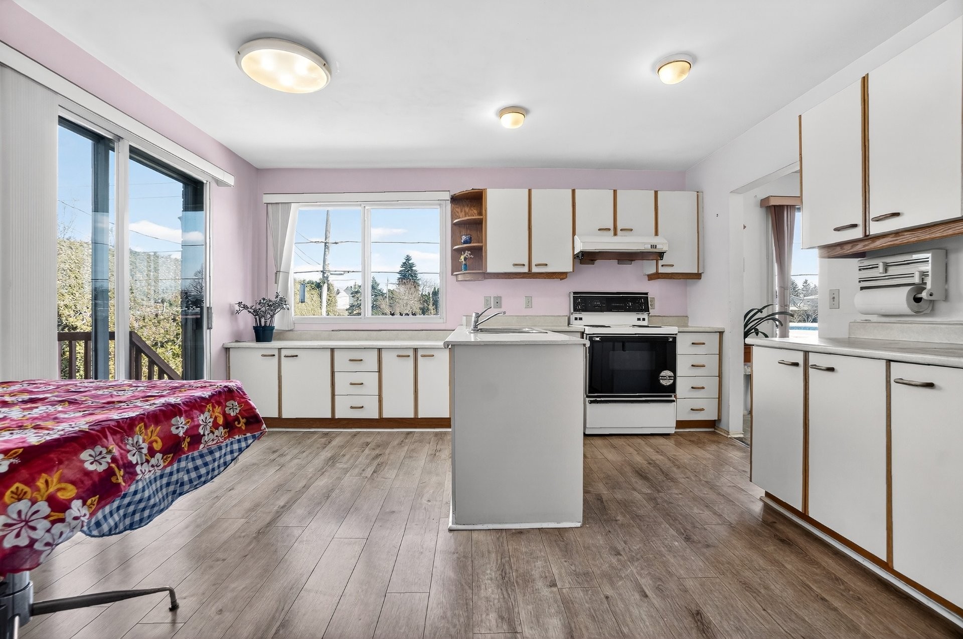 









1015


Crois. Savard

,
Brossard,




QC
J4X1X9

