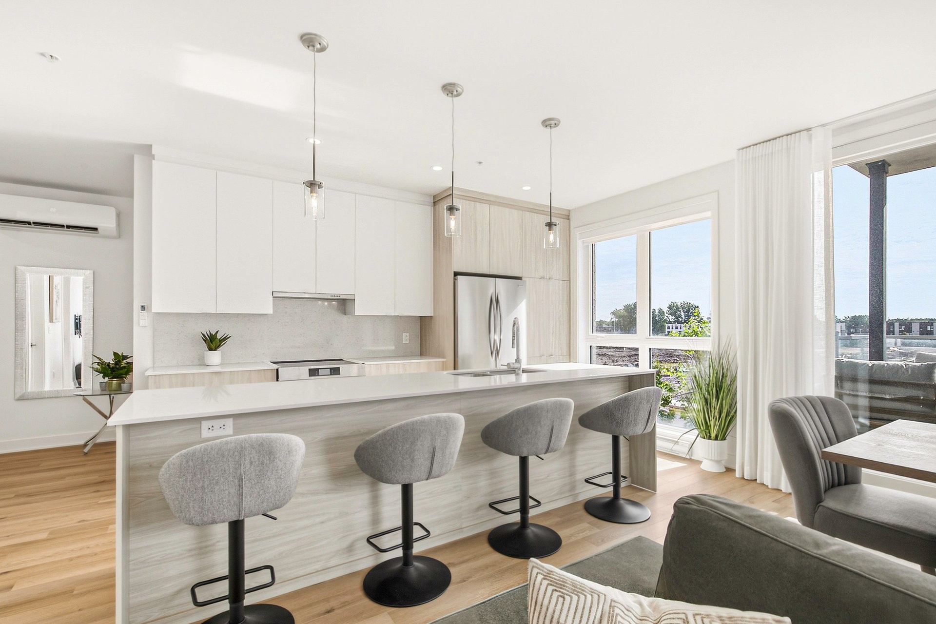 









4240


Rue Olivier-Fournier

, 201,
Longueuil (Saint-Hubert),




QC
J3Y1K6

