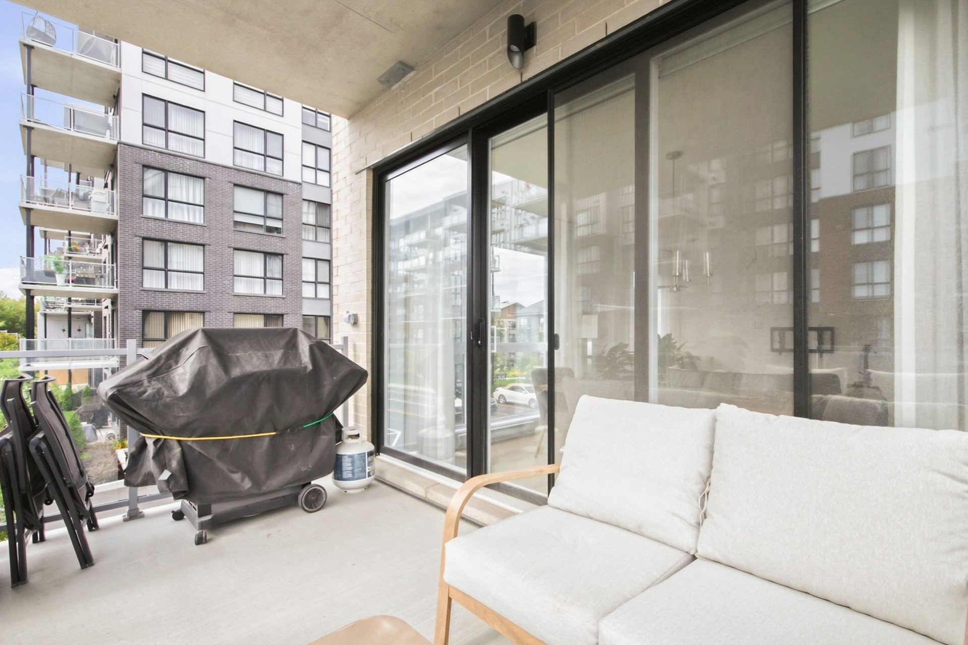 









4240


Rue Olivier-Fournier

, 201,
Longueuil (Saint-Hubert),




QC
J3Y1K6


