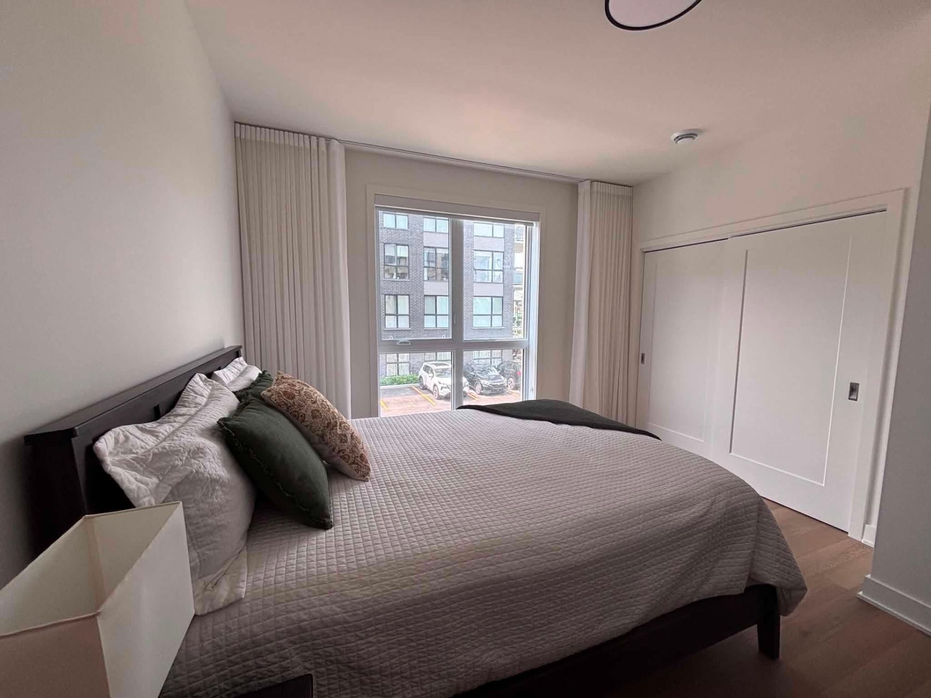 









4240


Rue Olivier-Fournier

, 201,
Longueuil (Saint-Hubert),




QC
J3Y1K6

