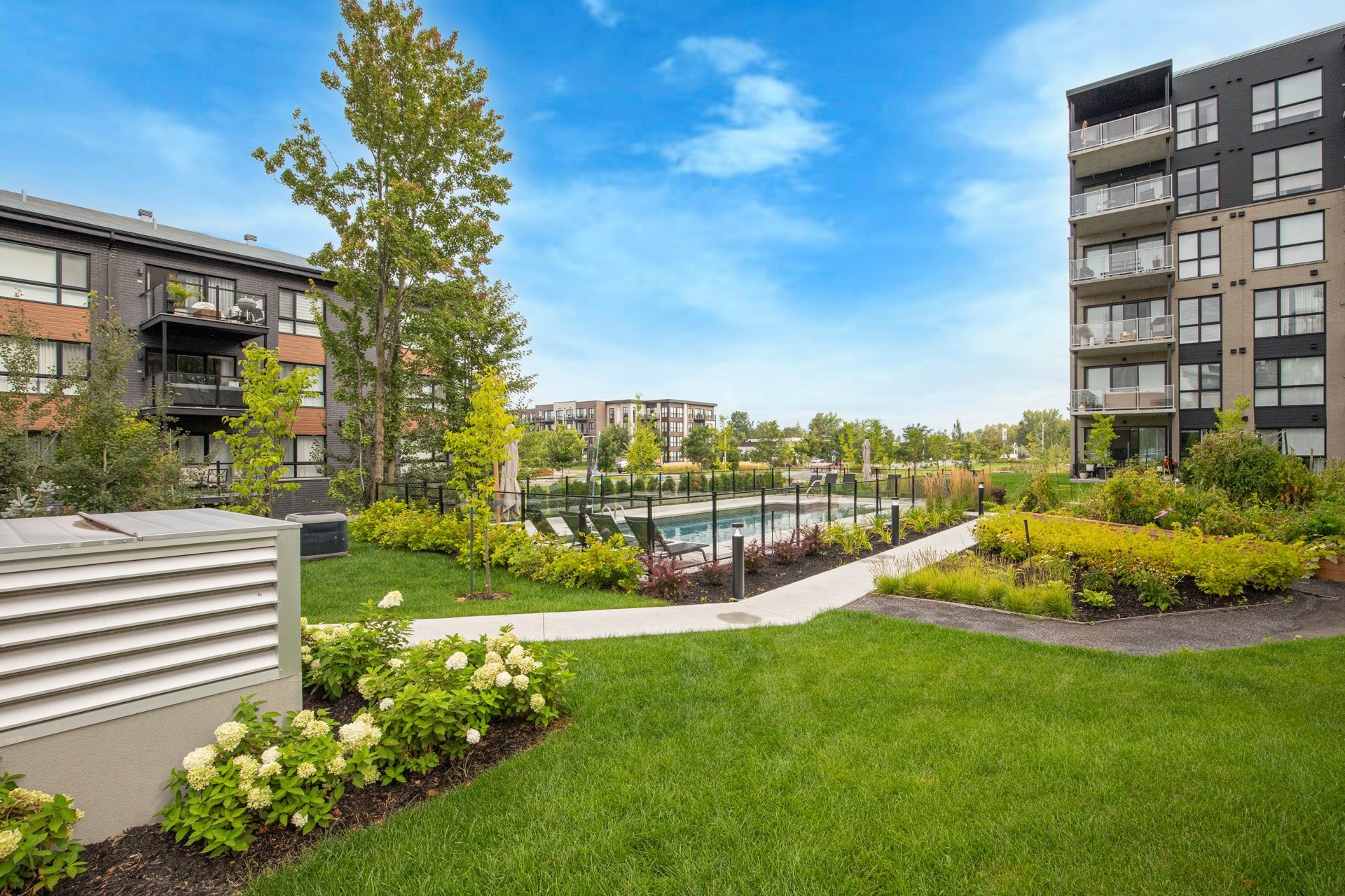









4240


Rue Olivier-Fournier

, 201,
Longueuil (Saint-Hubert),




QC
J3Y1K6

