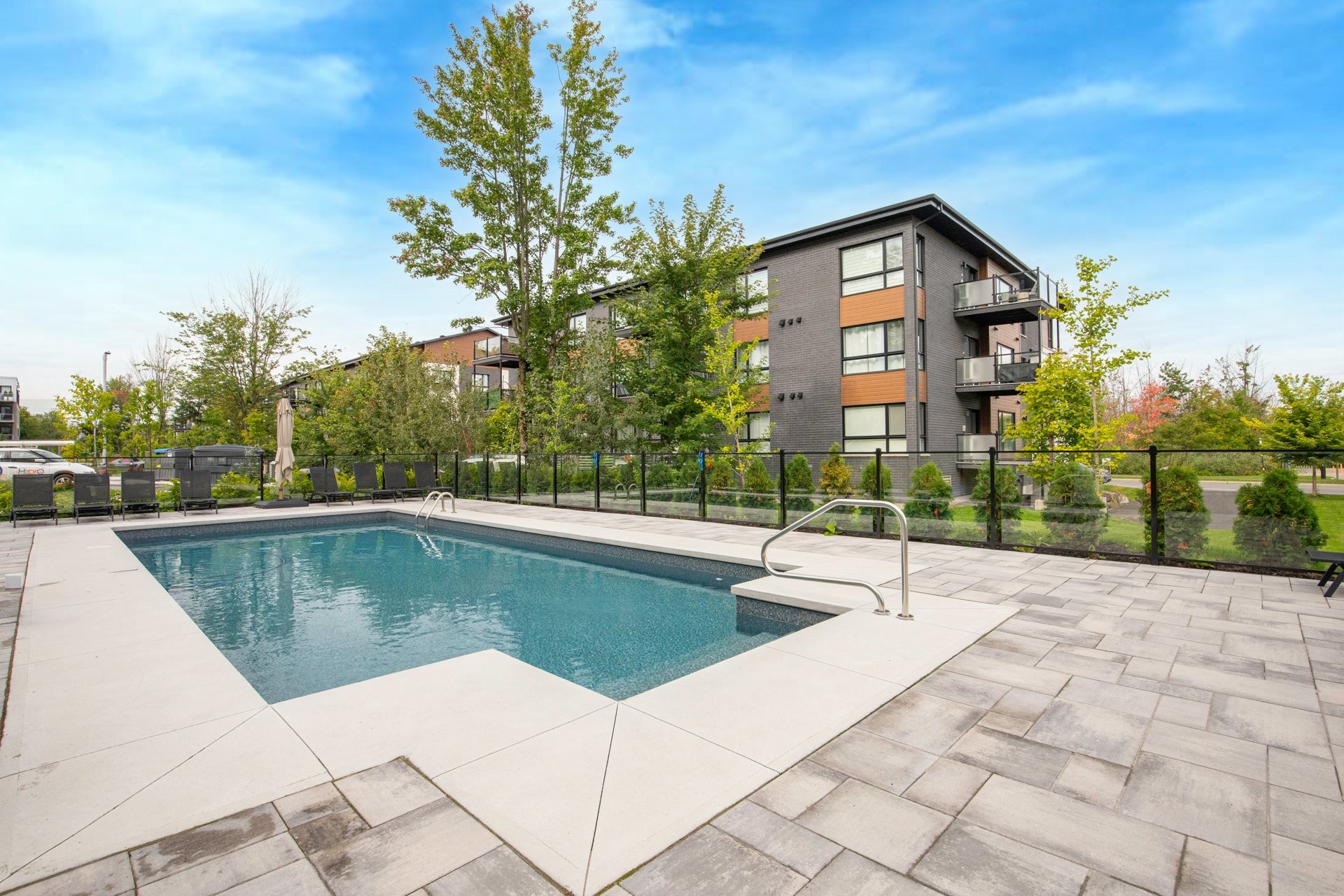 









4240


Rue Olivier-Fournier

, 201,
Longueuil (Saint-Hubert),




QC
J3Y1K6


