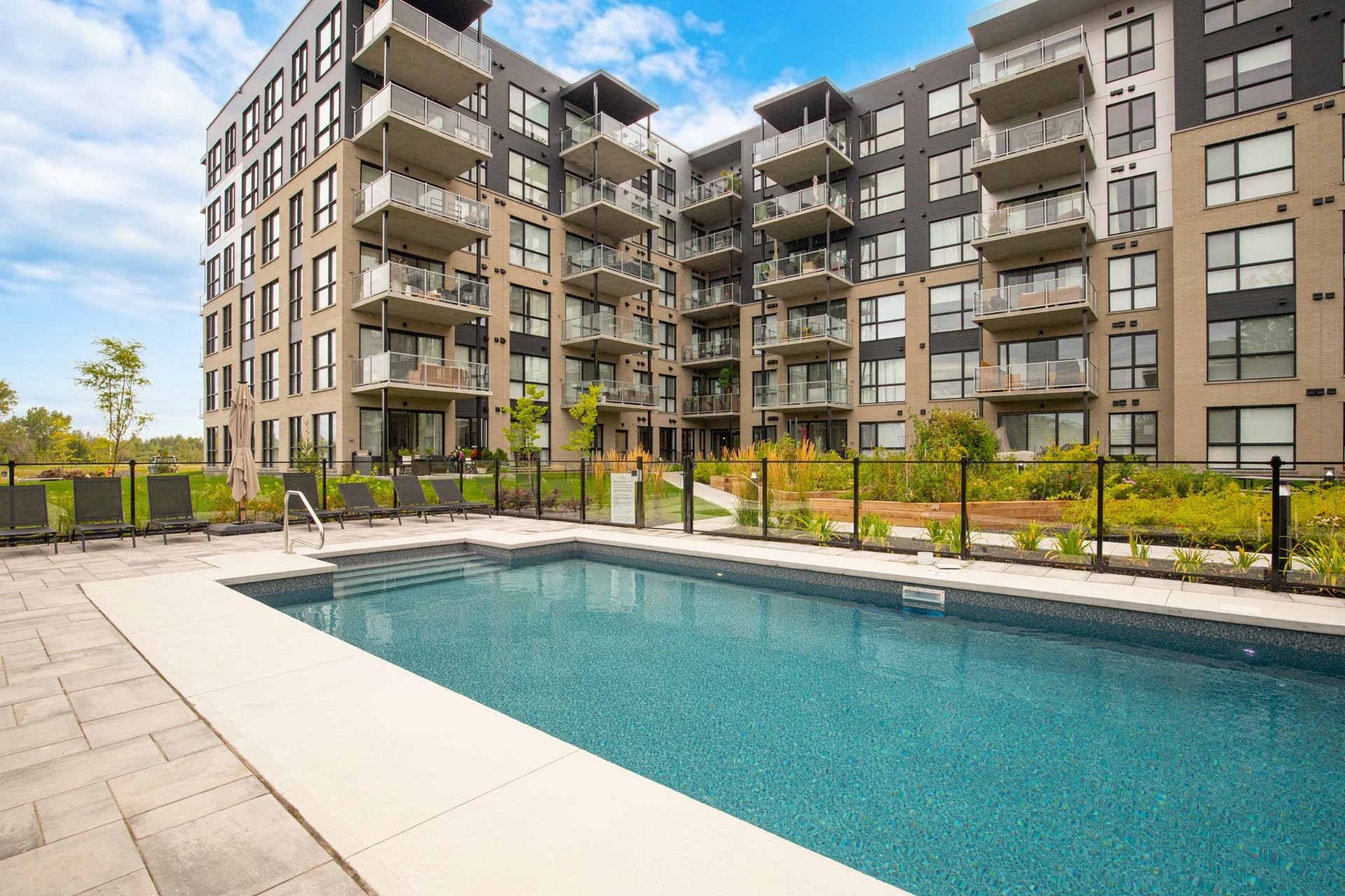 









4240


Rue Olivier-Fournier

, 201,
Longueuil (Saint-Hubert),




QC
J3Y1K6


