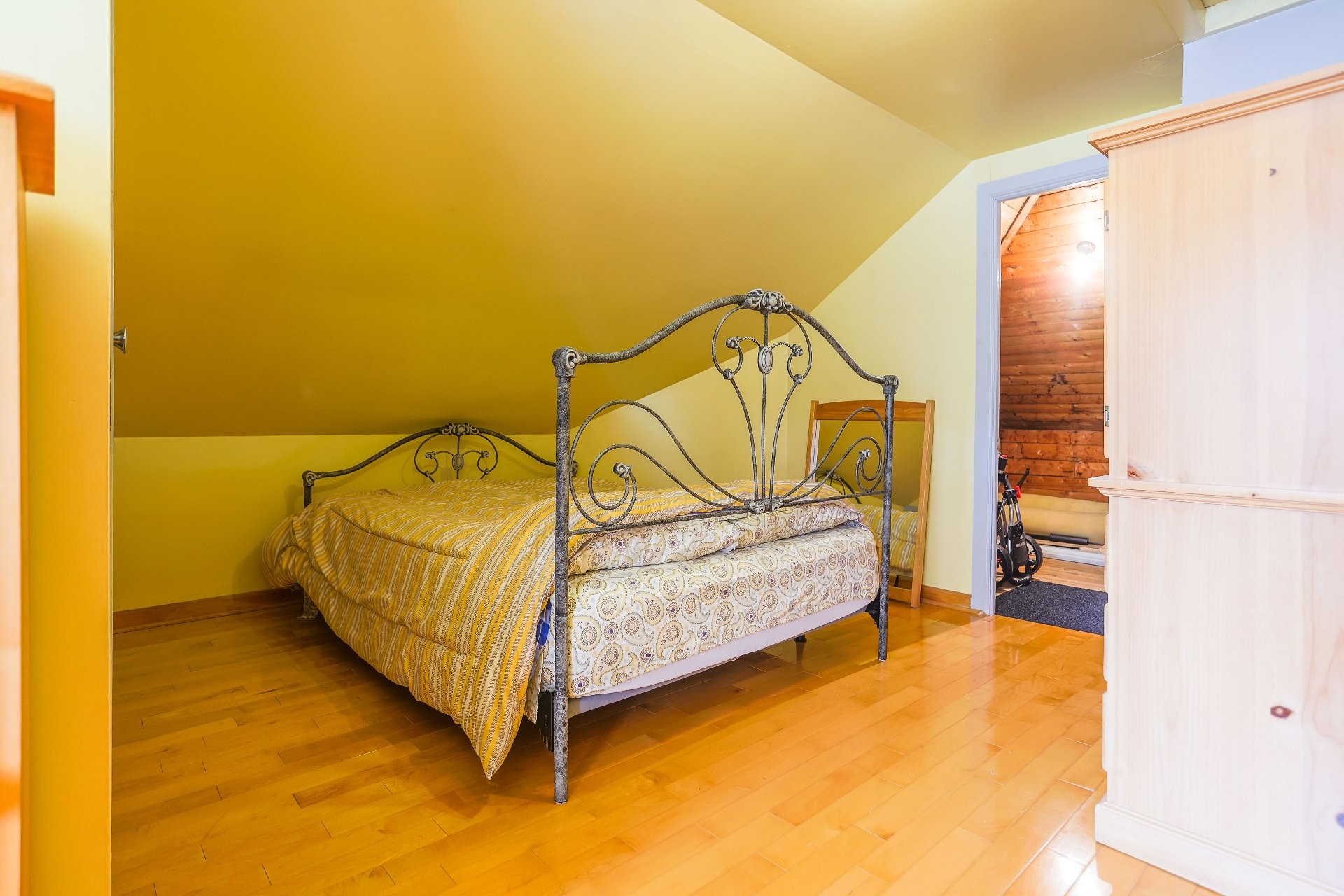









100


Rue St-Jean

,
Sainte-Thècle,




QC
G0X3G0

