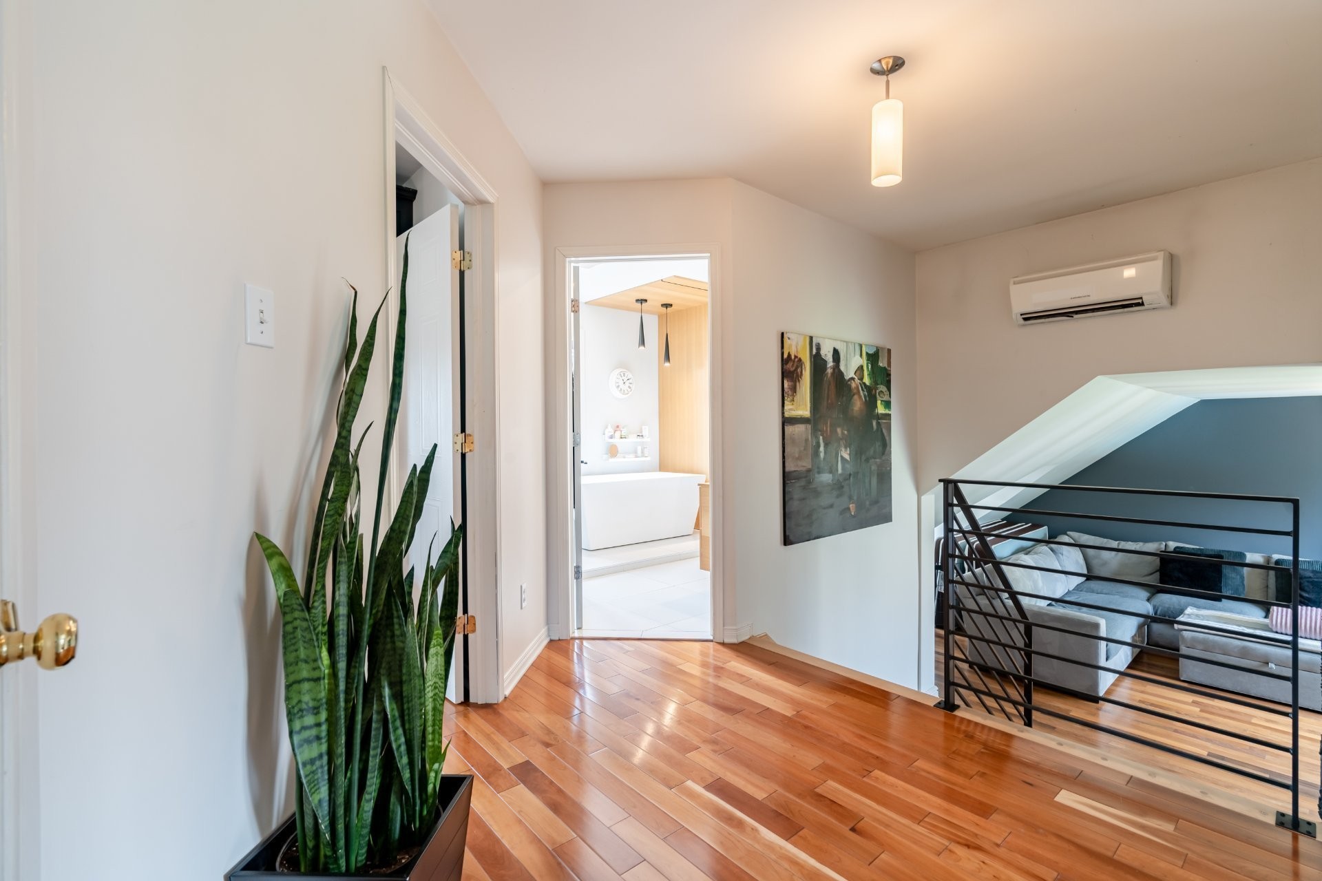 









238


Rue de la Renaissance

,
Blainville,




QC
J7B1S7

