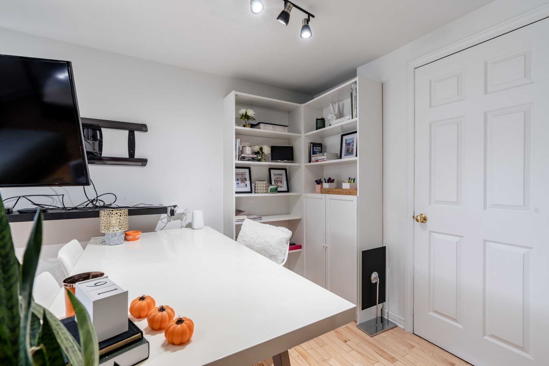 









238


Rue de la Renaissance

,
Blainville,




QC
J7B1S7

