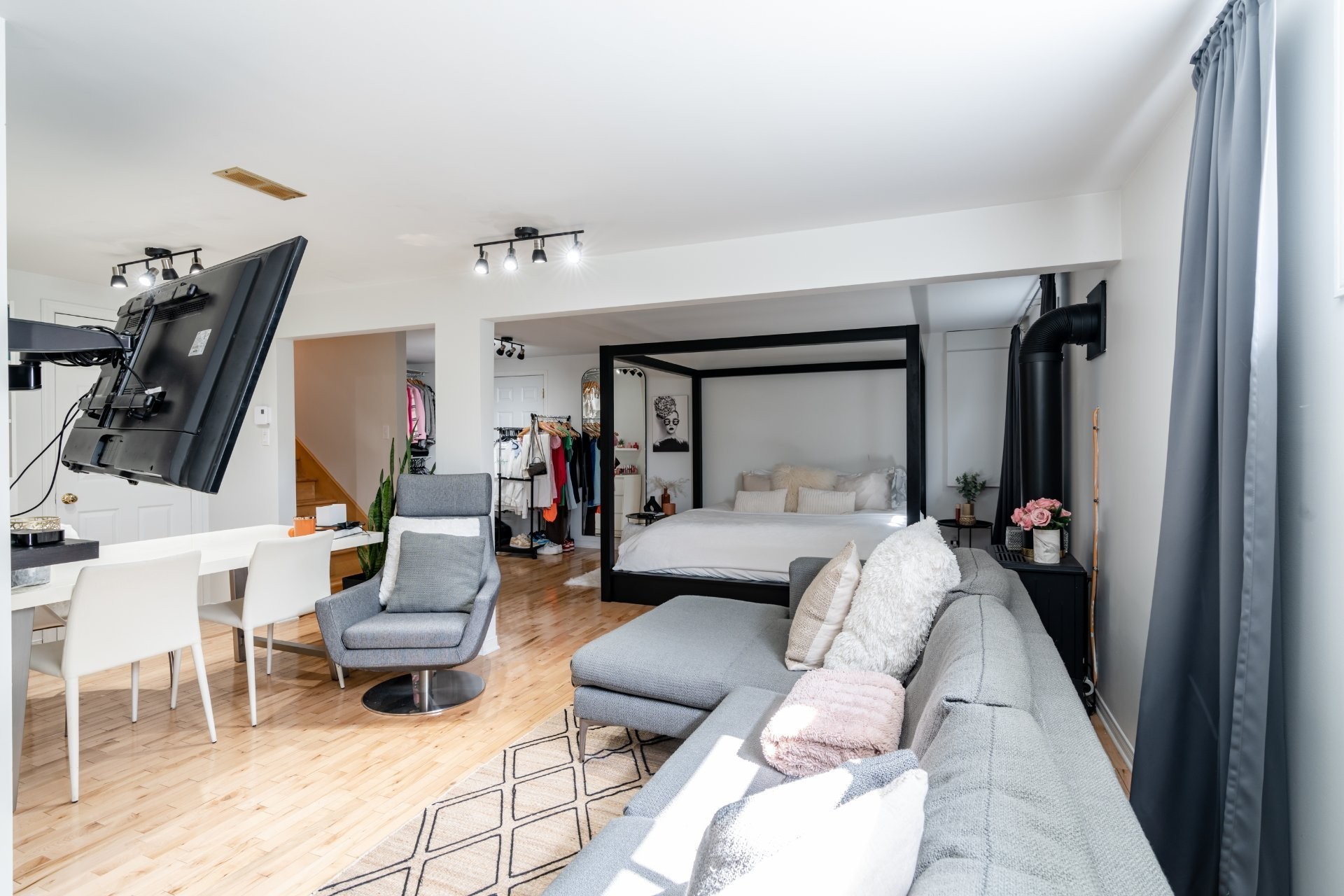 









238


Rue de la Renaissance

,
Blainville,




QC
J7B1S7

