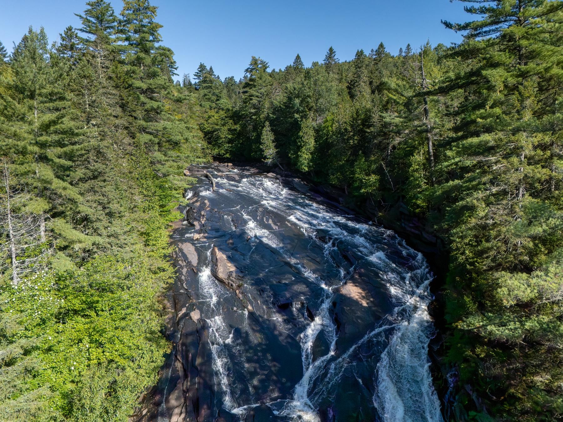 












Ch. des Cascades

,
Mandeville,







QC
J0K1L0

