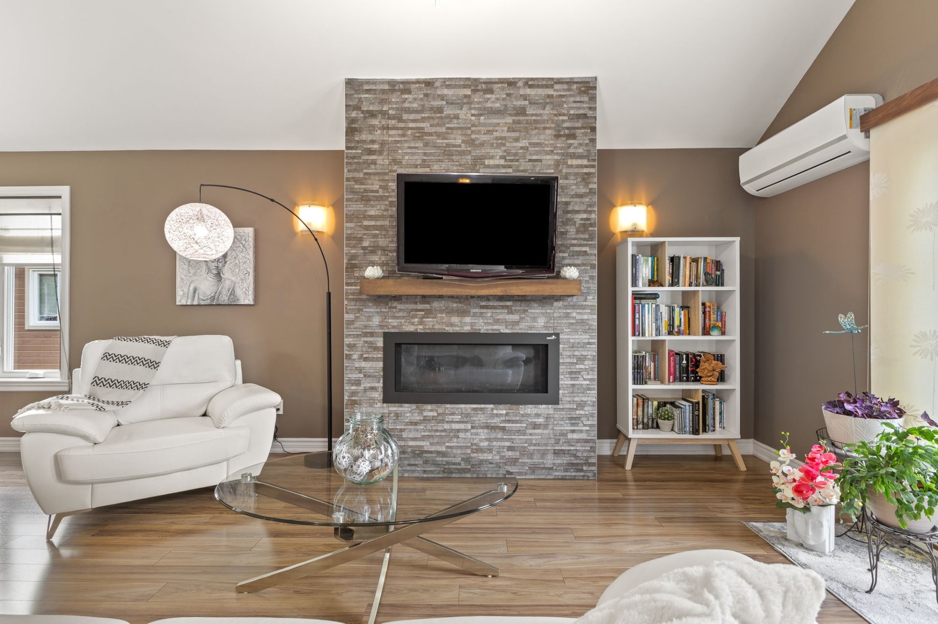 









63


Av. Gatineau

, 76,
Gatineau (Gatineau),




QC
J8T4J4

