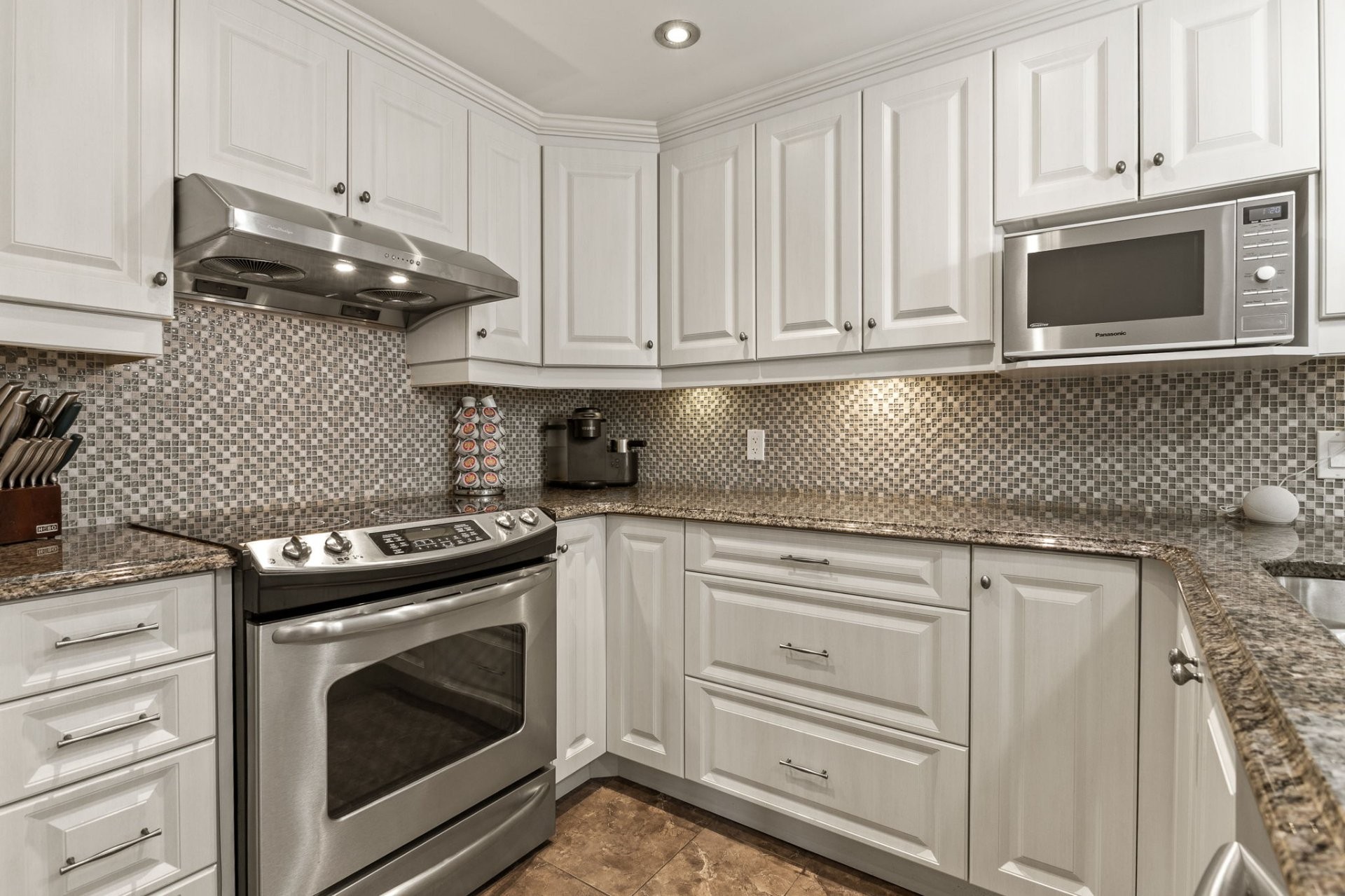 









63


Av. Gatineau

, 76,
Gatineau (Gatineau),




QC
J8T4J4

