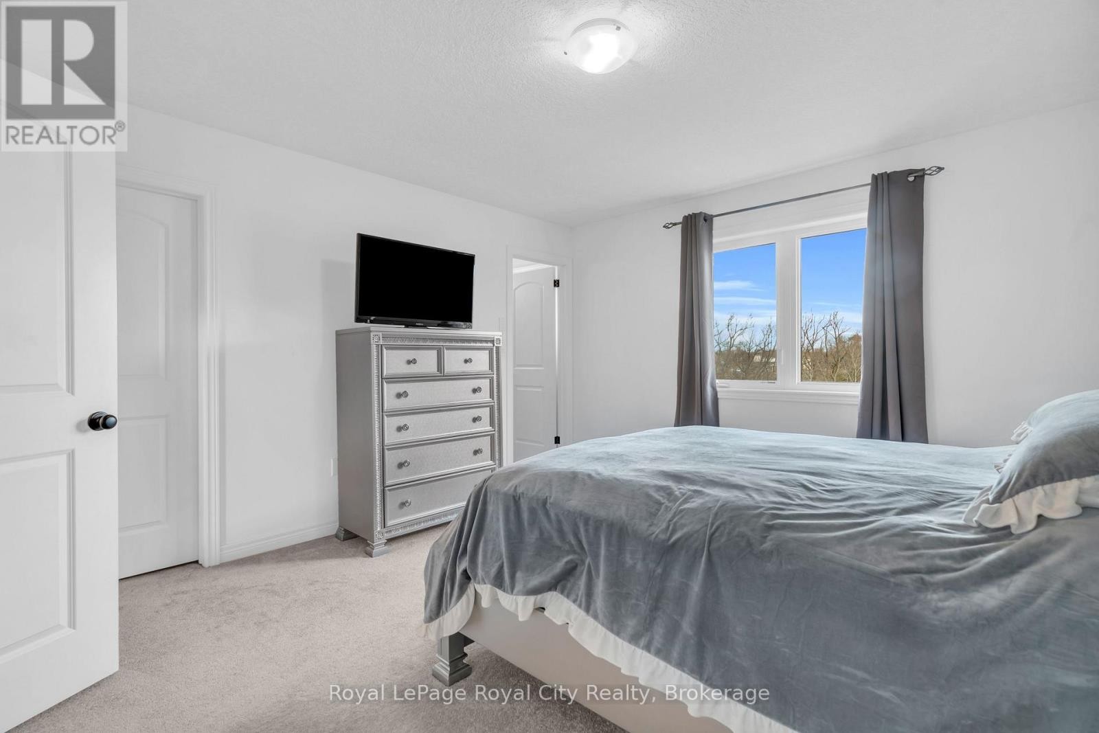 












7 - 269 WATSON PARKWAY N

,
Guelph (Grange Road),




Ontario
N1E0R3

