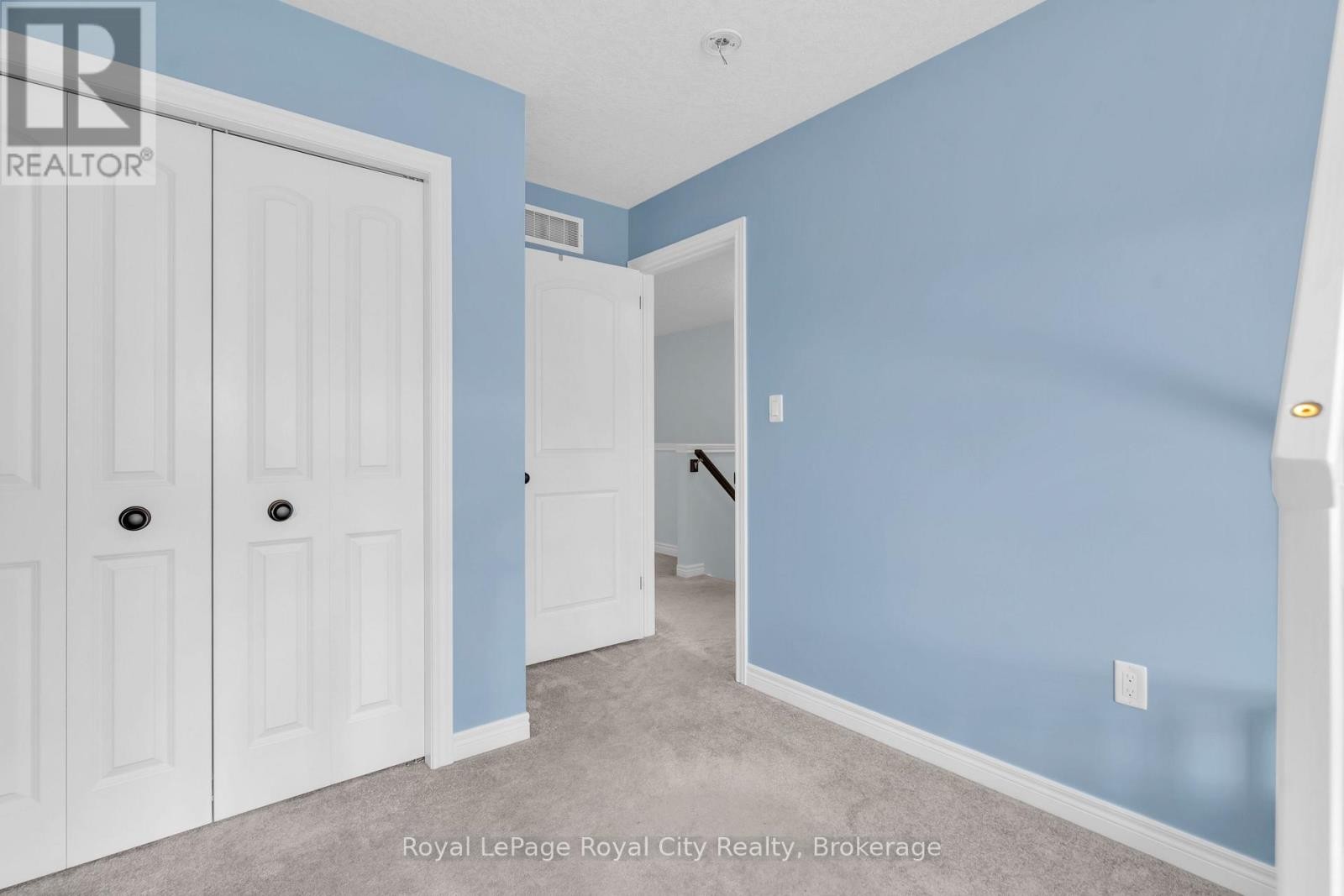 












7 - 269 WATSON PARKWAY N

,
Guelph (Grange Road),




Ontario
N1E0R3

