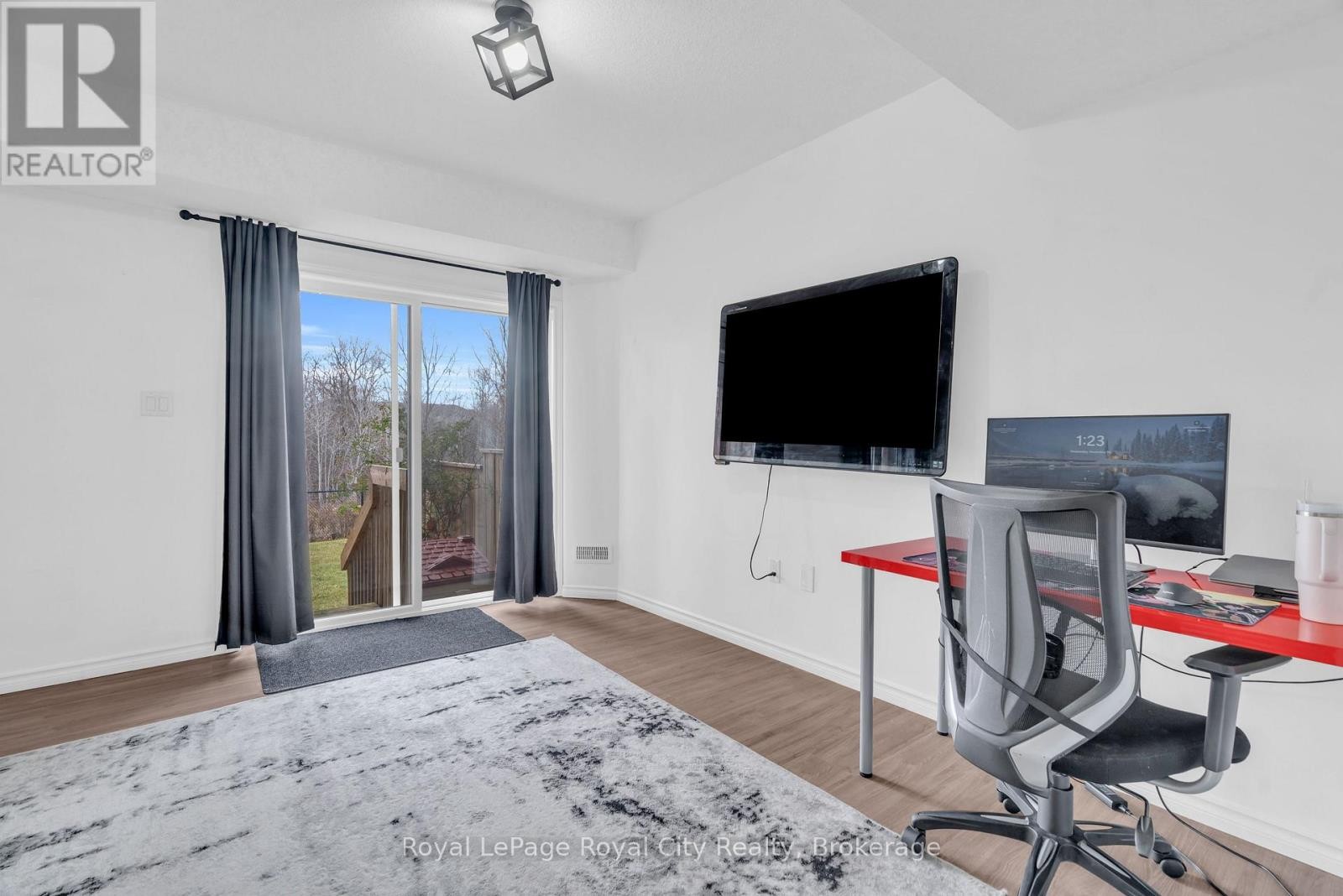 












7 - 269 WATSON PARKWAY N

,
Guelph (Grange Road),




Ontario
N1E0R3

