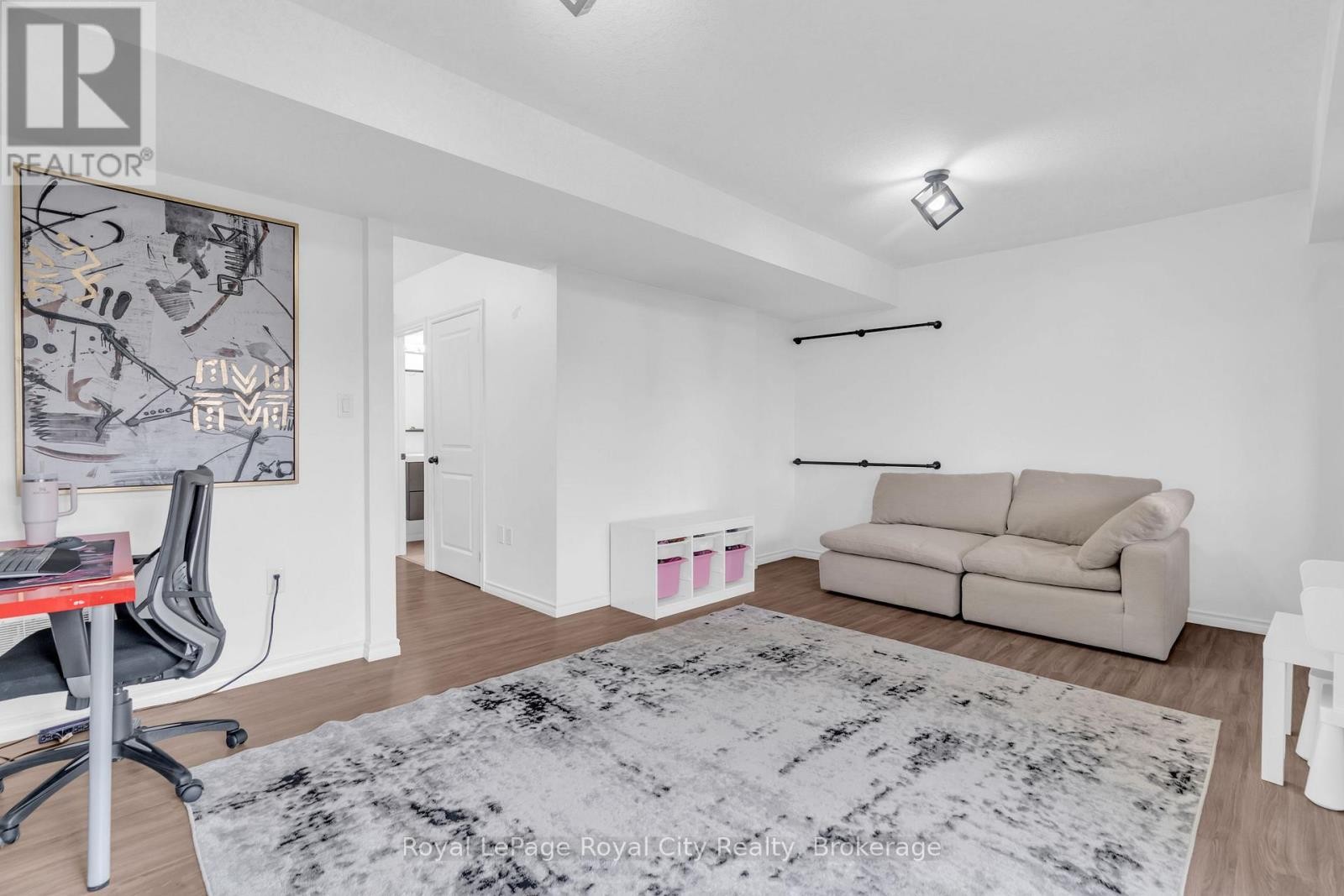 












7 - 269 WATSON PARKWAY N

,
Guelph (Grange Road),




Ontario
N1E0R3

