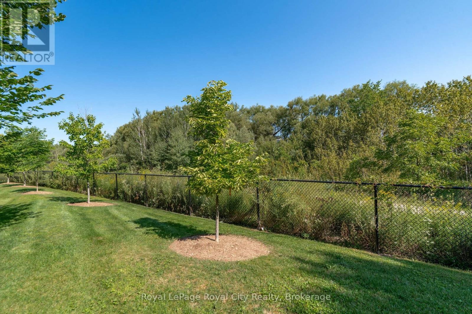 












7 - 269 WATSON PARKWAY N

,
Guelph (Grange Road),




Ontario
N1E0R3

