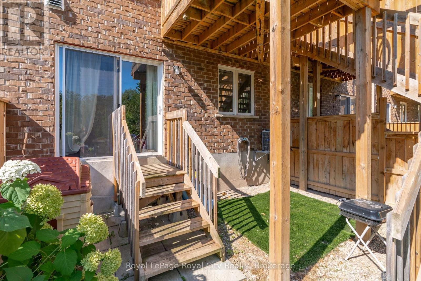 












7 - 269 WATSON PARKWAY N

,
Guelph (Grange Road),




Ontario
N1E0R3

