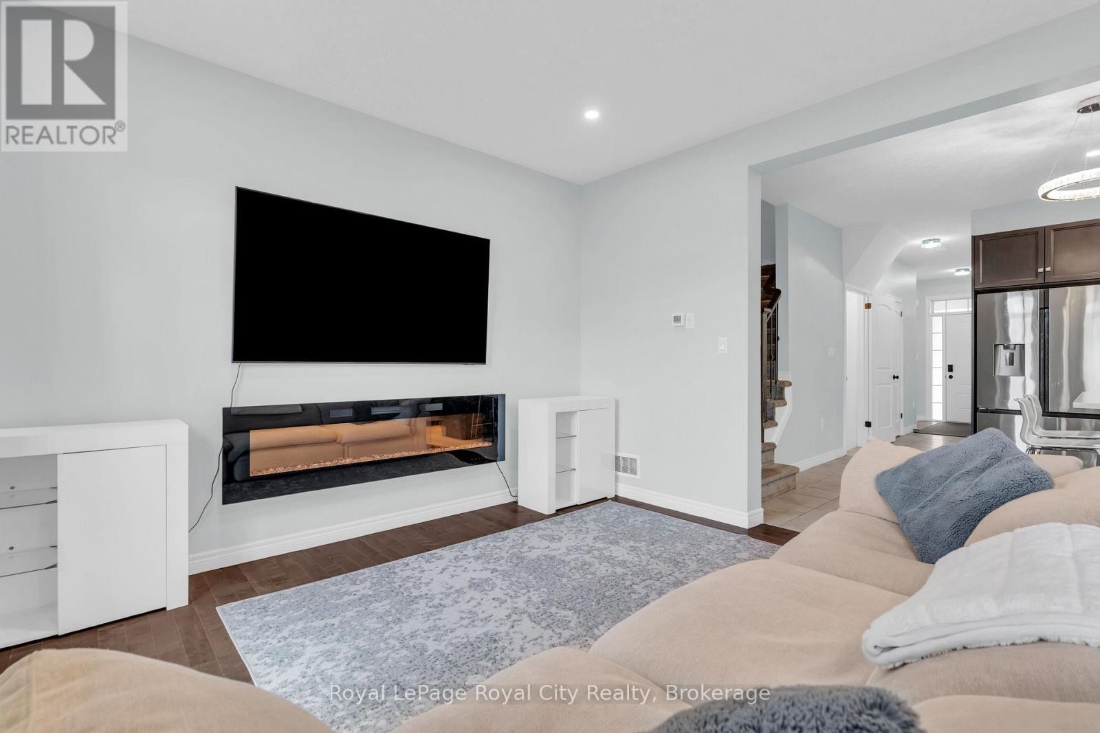 












7 - 269 WATSON PARKWAY N

,
Guelph (Grange Road),




Ontario
N1E0R3

