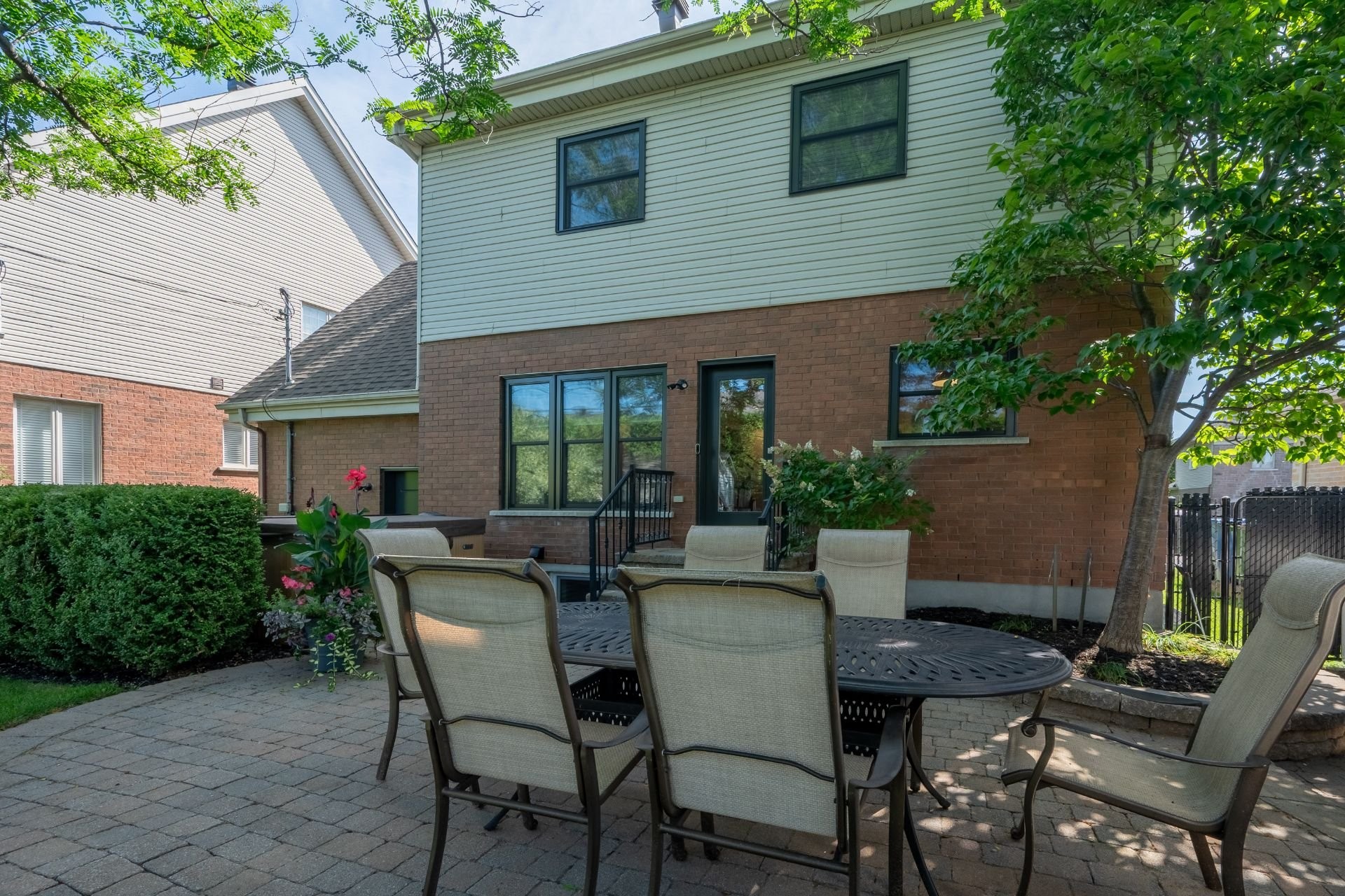 









22


Rue de Chantilly

,
Candiac,




QC
J5R6C5

