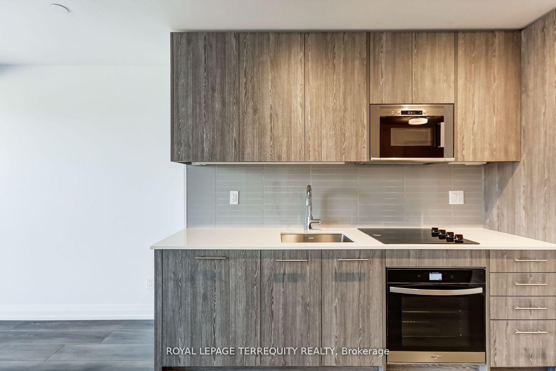 









286


Main

Street, 1906,
Toronto,




ON
M4C 0B3

